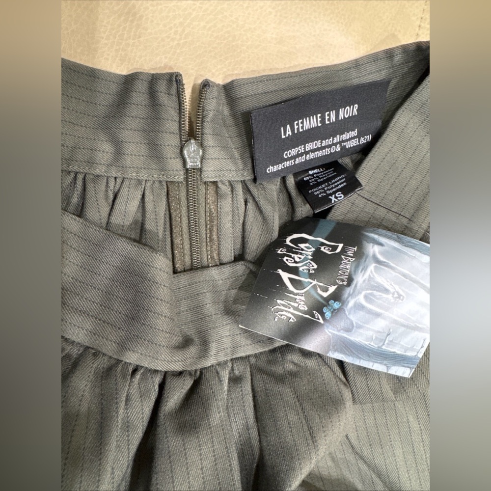 NWT La Femme En Noir Victor skirt SzXS,olive pinstripe,TimBurton,Corpse Bride - Picture 9 of 10